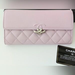 CHANEL Light Pink Quilted Clutch